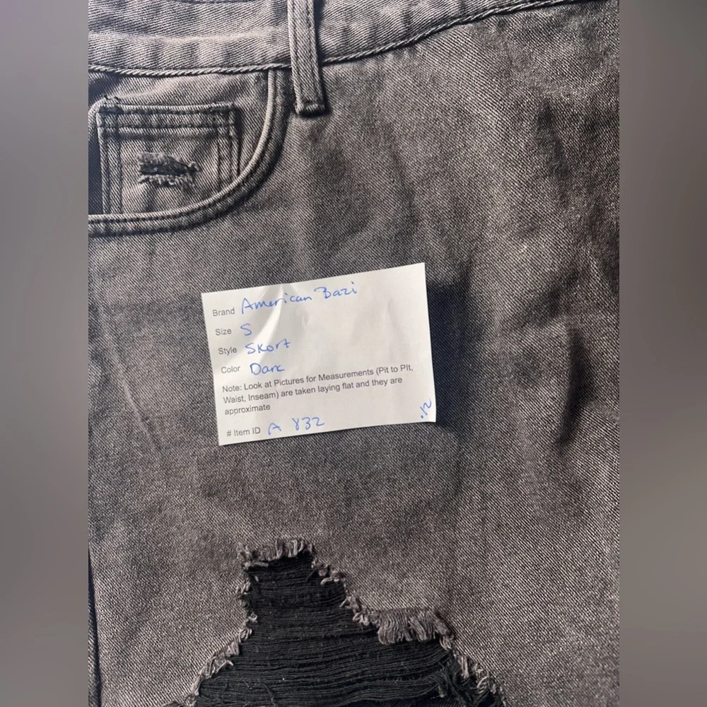 American Bazi Women's Skort S‎ Distressed Denim